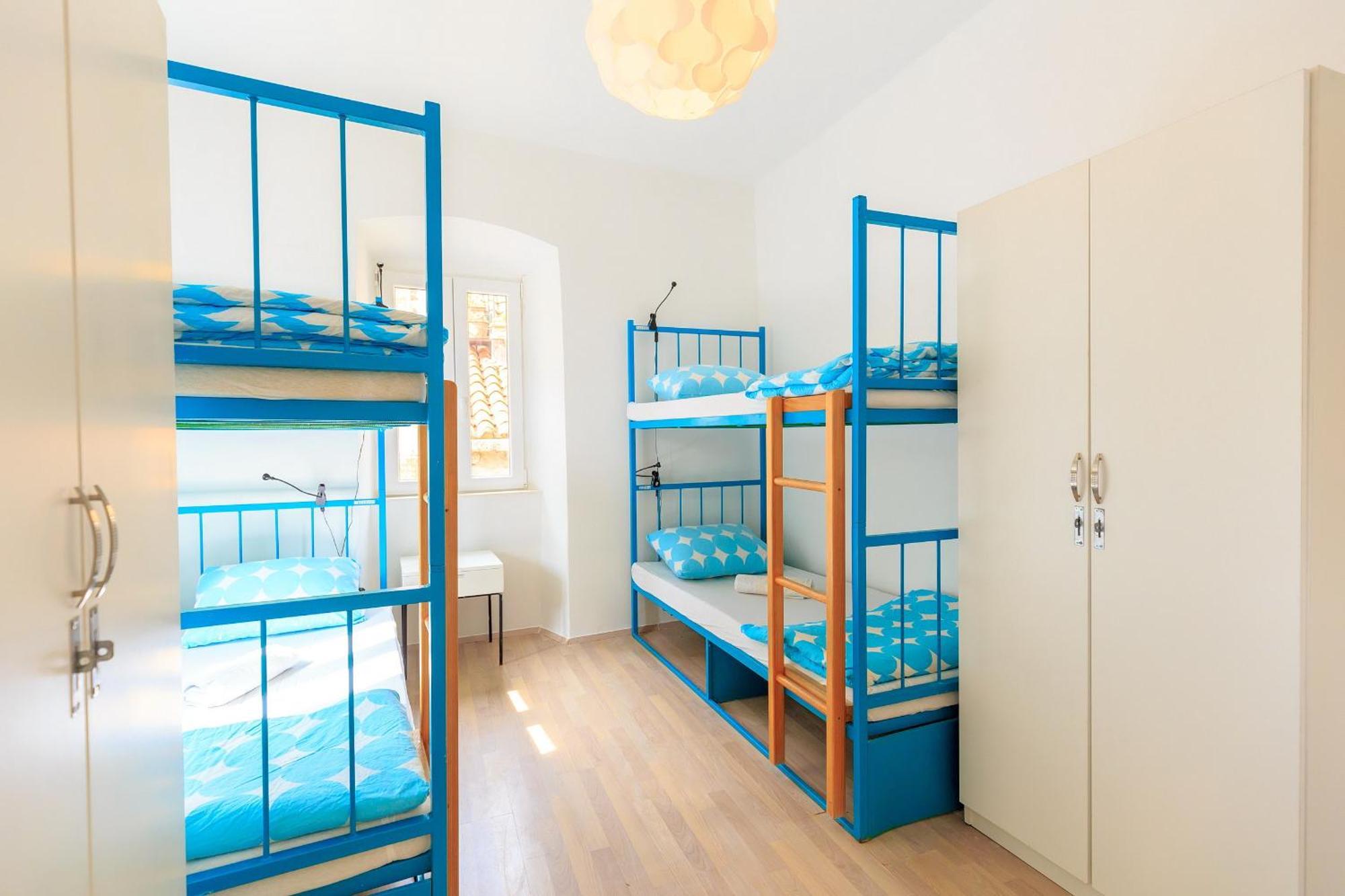 City Walls Hostel ดูบรอฟนิก ภายนอก รูปภาพ