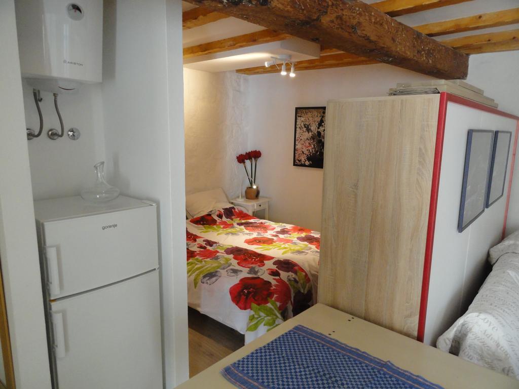 City Walls Hostel ดูบรอฟนิก ภายนอก รูปภาพ