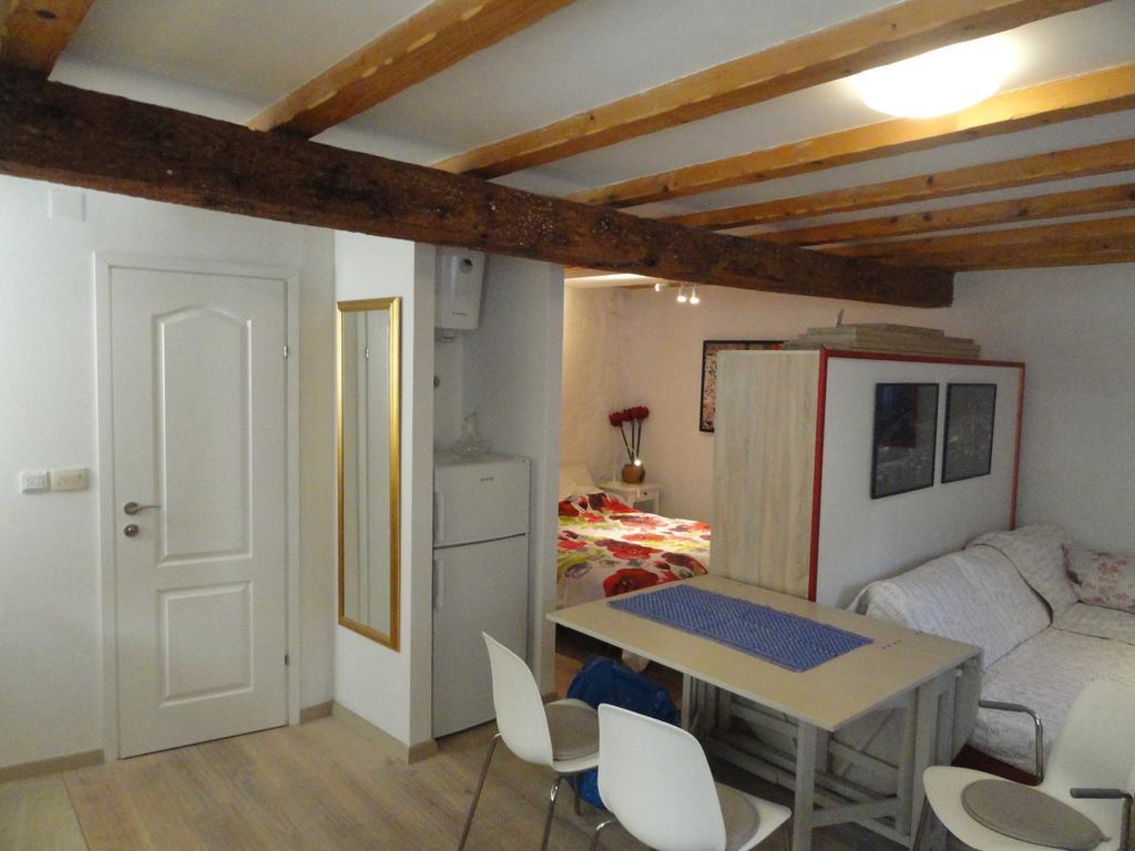 City Walls Hostel ดูบรอฟนิก ภายนอก รูปภาพ